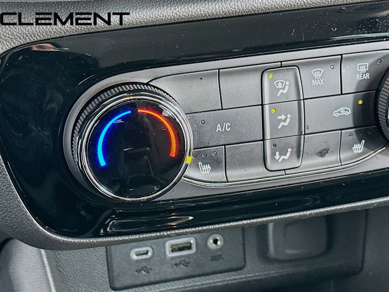 Used 2023 Buick Encore GX Preferred w/ Cold Weather Comfort Package image 23