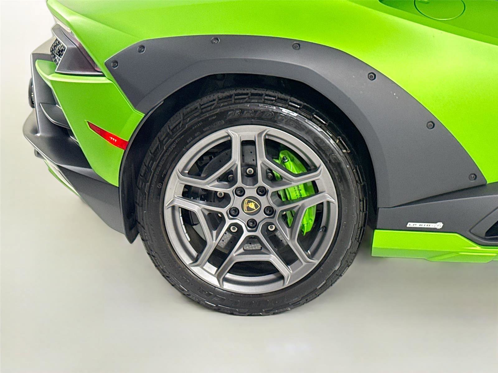 Used 2024 Lamborghini Huracan Sterrato AWD/4WD image 33