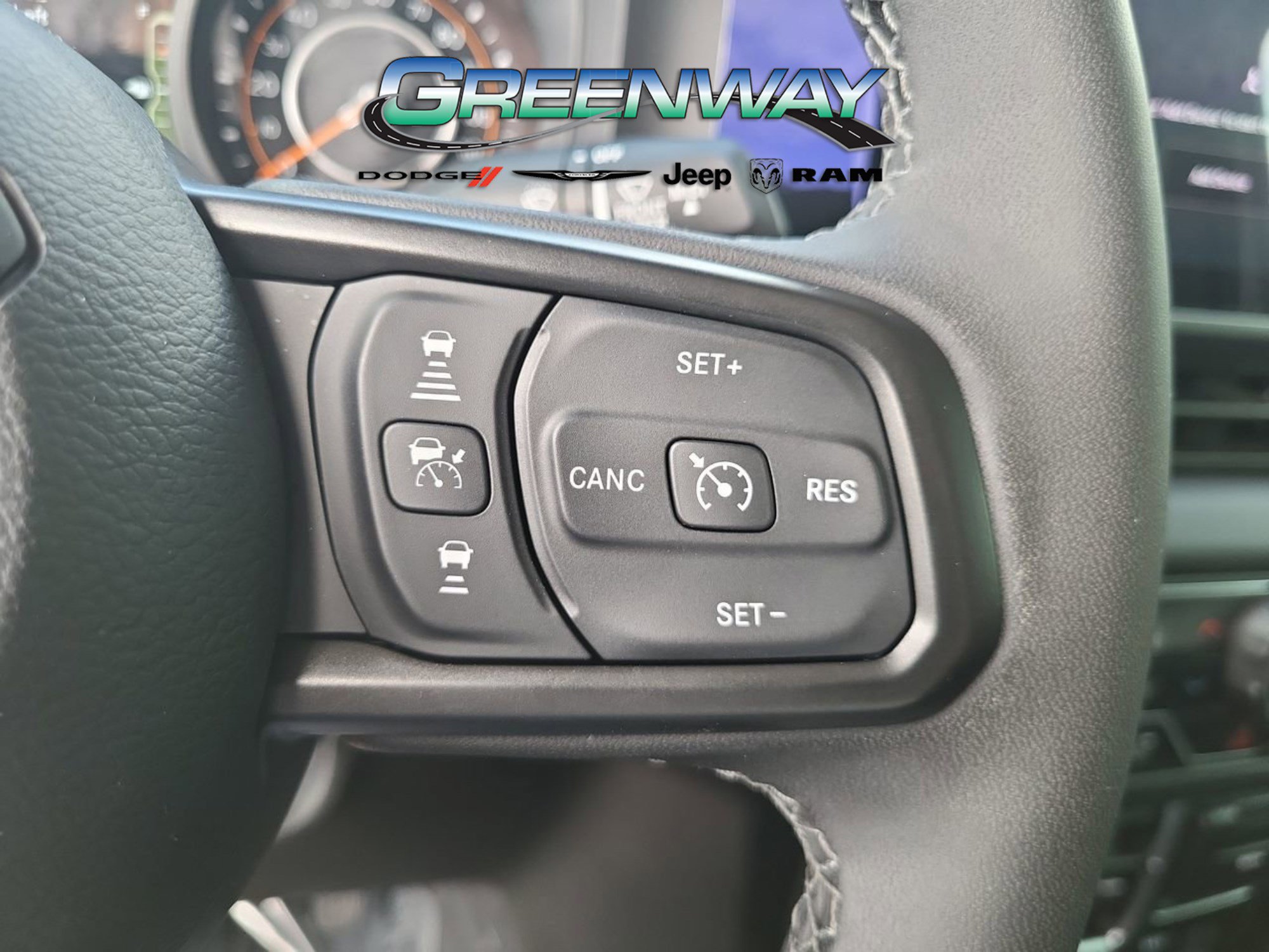 Used 2025 Jeep Gladiator Mojave w/ Convenience Group AWD/4WD image 26