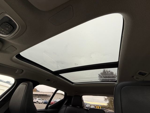 Used 2021 Volvo XC40 T5 Inscription w/ Protection Package image 30