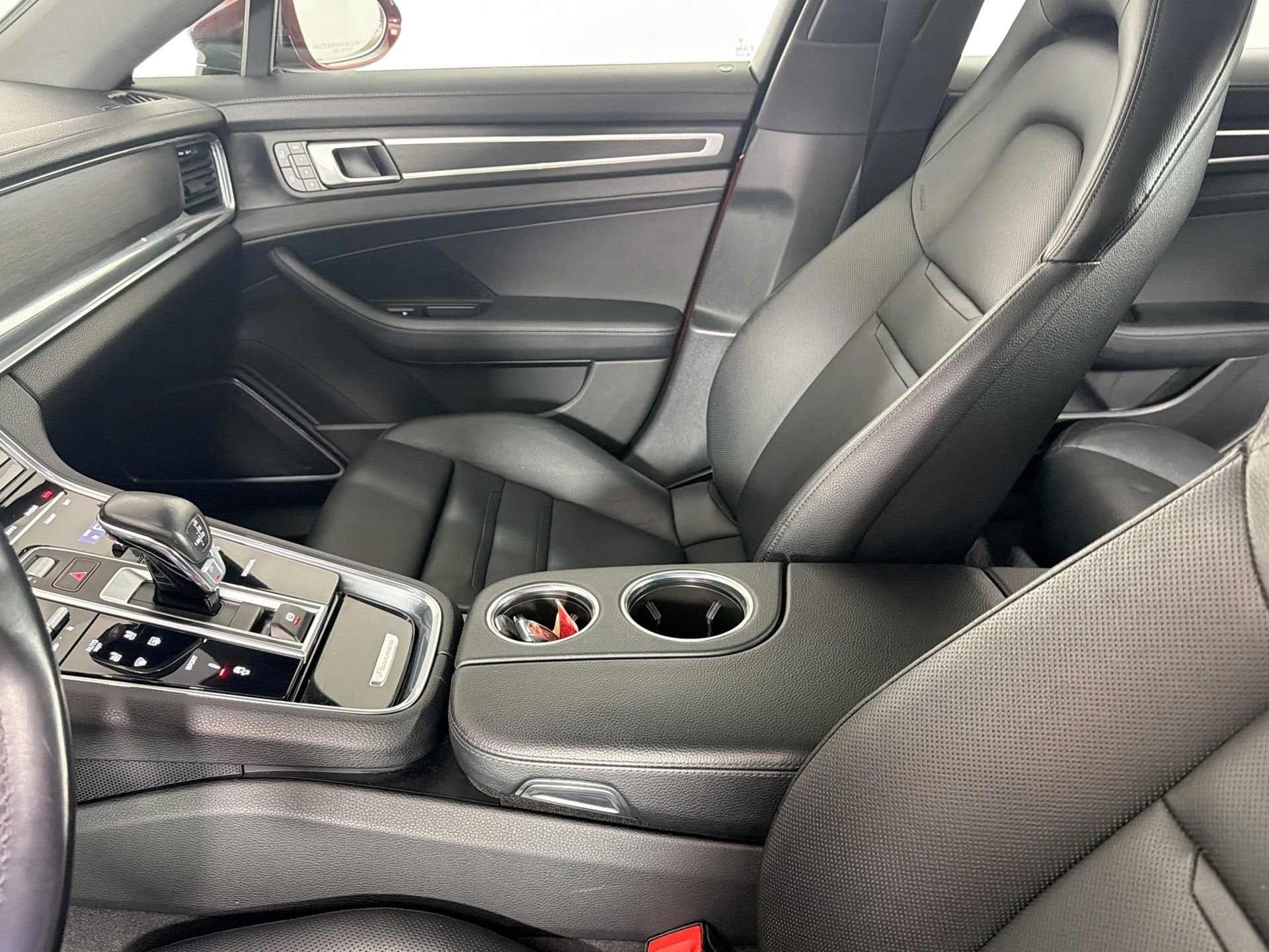 Certified 2023 Porsche Panamera 4 Platinum Edition w/ Assistance Package image 30