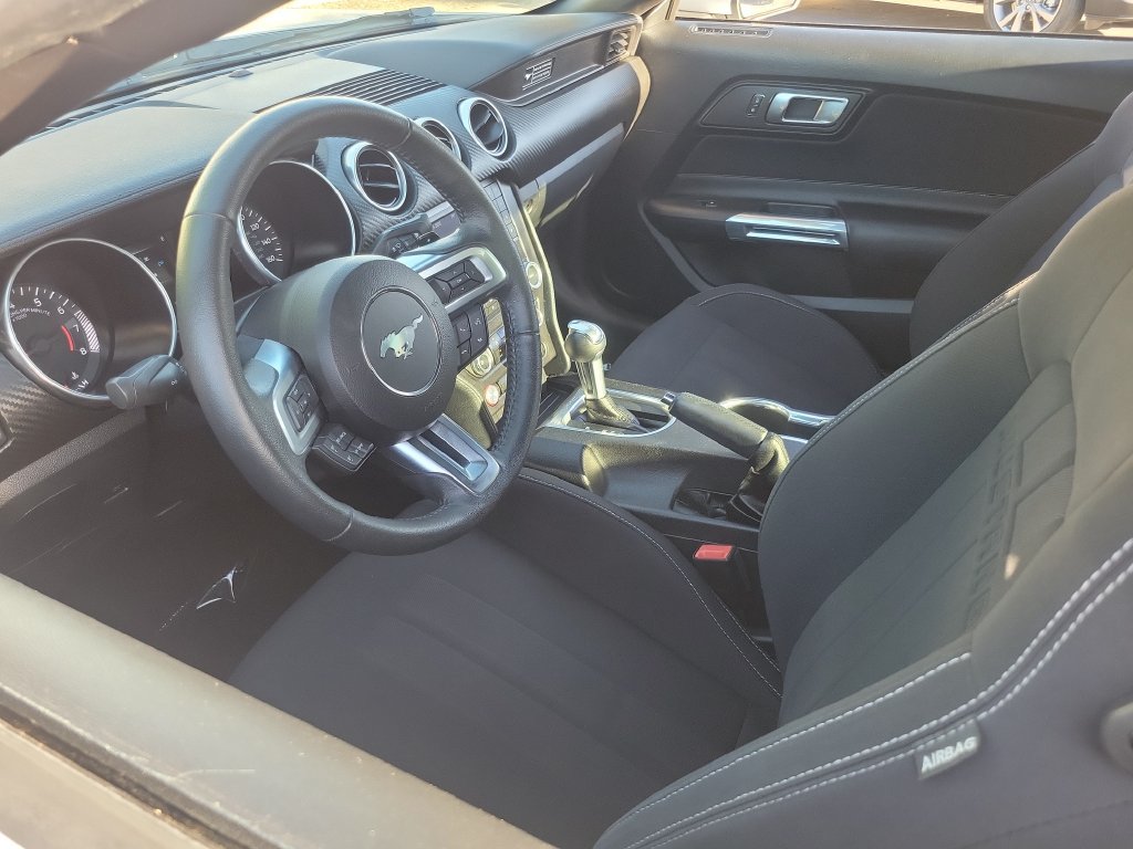 Used 2020 Ford Mustang Coupe w/ Black Accent Package RWD image 3
