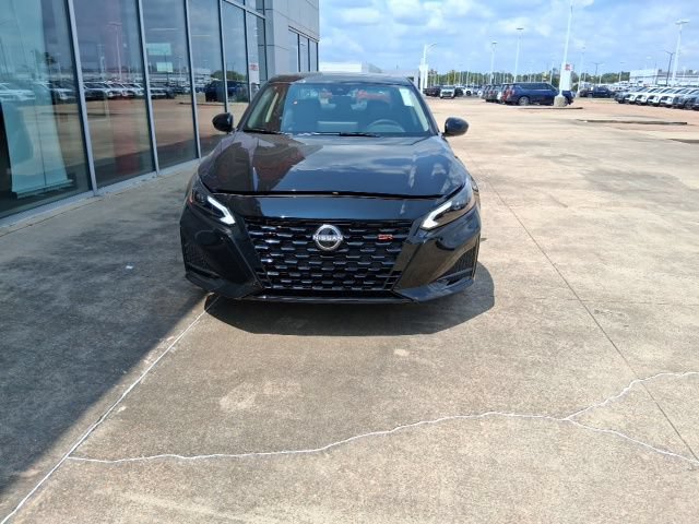 New 2026 Nissan Altima 2.5 SR w/ SR Midnight Edition Package FWD video 3