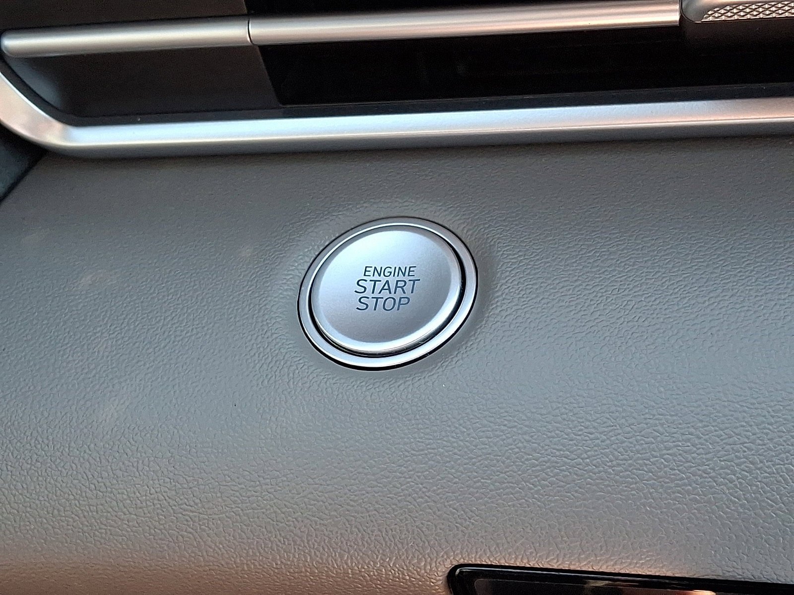 Certified 2025 Hyundai Elantra Sport FWD image 22