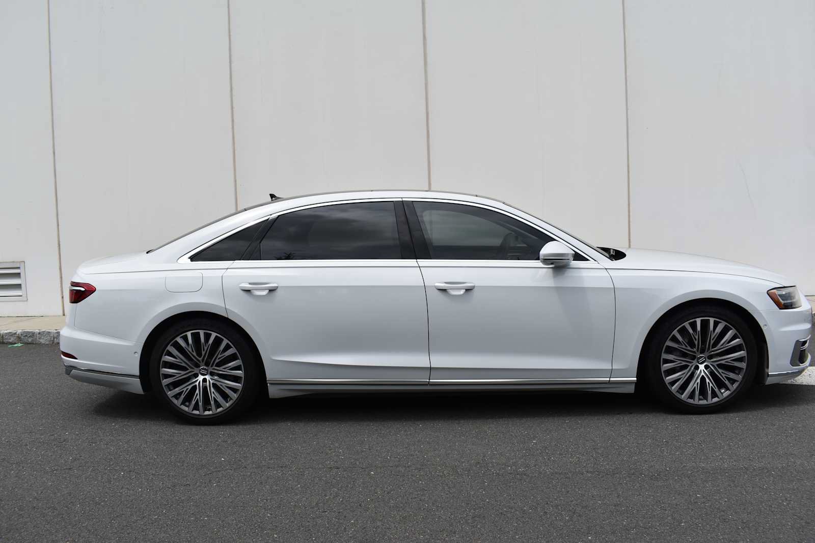 Used 2019 Audi A8 L 3.0T w/ Executive Package AWD/4WD image 4
