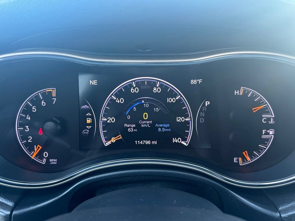 Used 2017 Jeep Grand Cherokee Limited AWD/4WD image 26