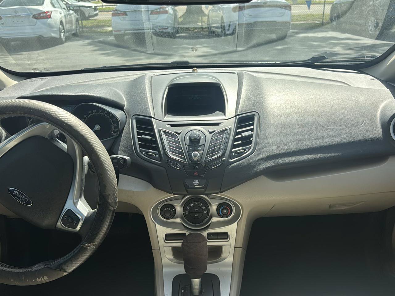 Used 2015 Ford Fiesta SE FWD image 7