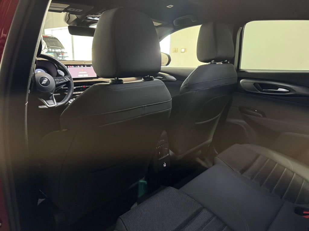 Used 2024 Dodge Hornet R/T w/ Tech Pack w/o Parking image 16