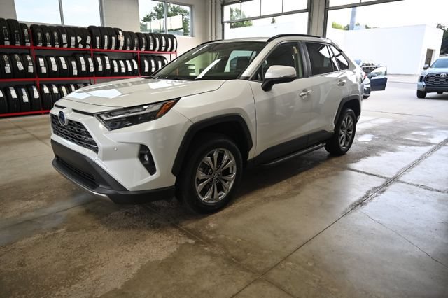 Used 2023 Toyota RAV4 Limited AWD/4WD image 8