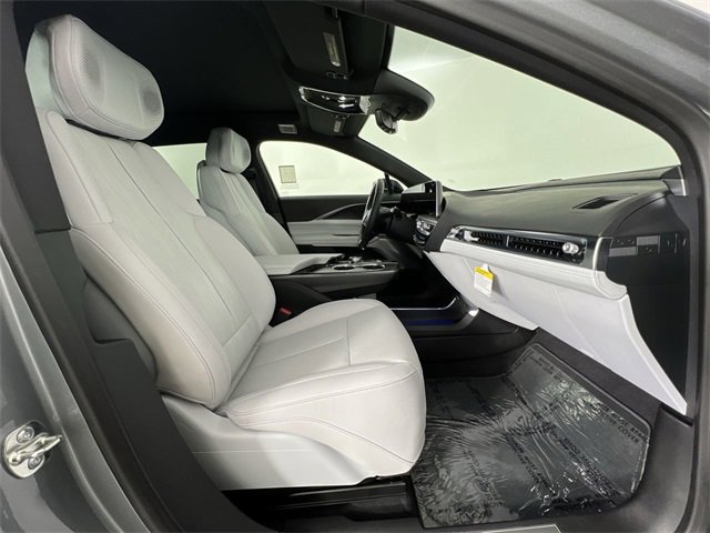 Used 2026 Cadillac Lyriq Premium Luxury image 29