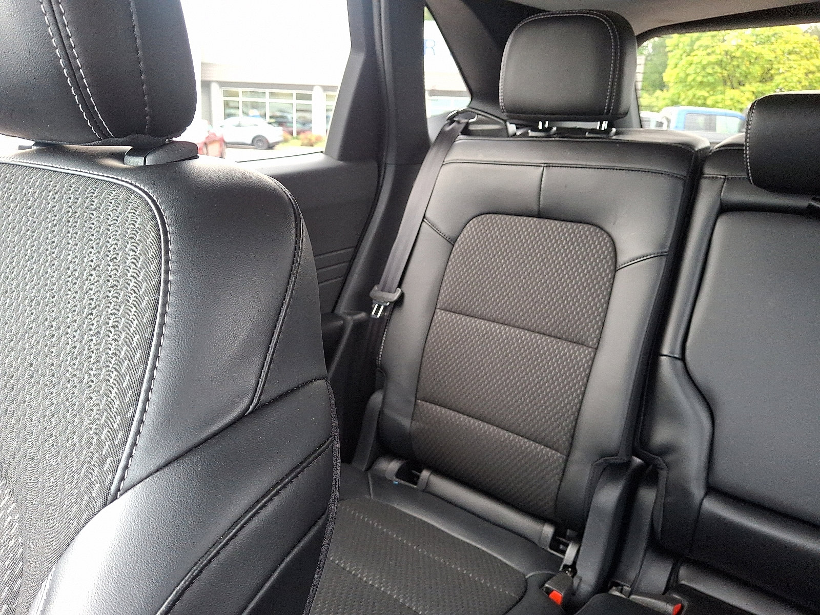 Certified 2024 Ford Escape SE image 18