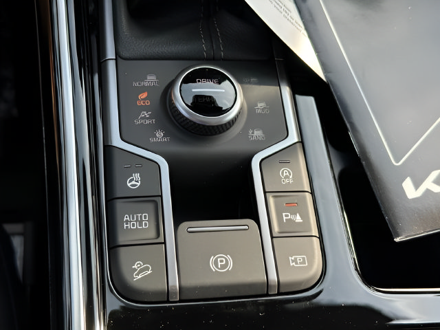 New 2026 Kia Sorento SX Prestige AWD/4WD image 17