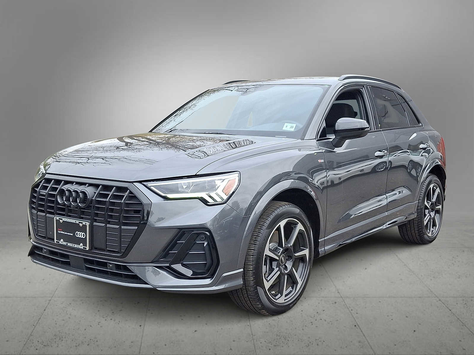 Certified 2025 Audi Q3 2.0T Premium Plus w/ Premium Plus Package