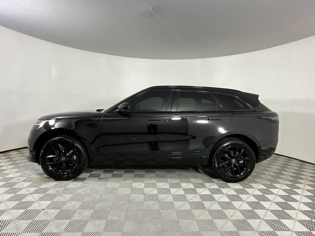 Used 2026 Land Rover Range Rover Velar Dynamic SE image 2