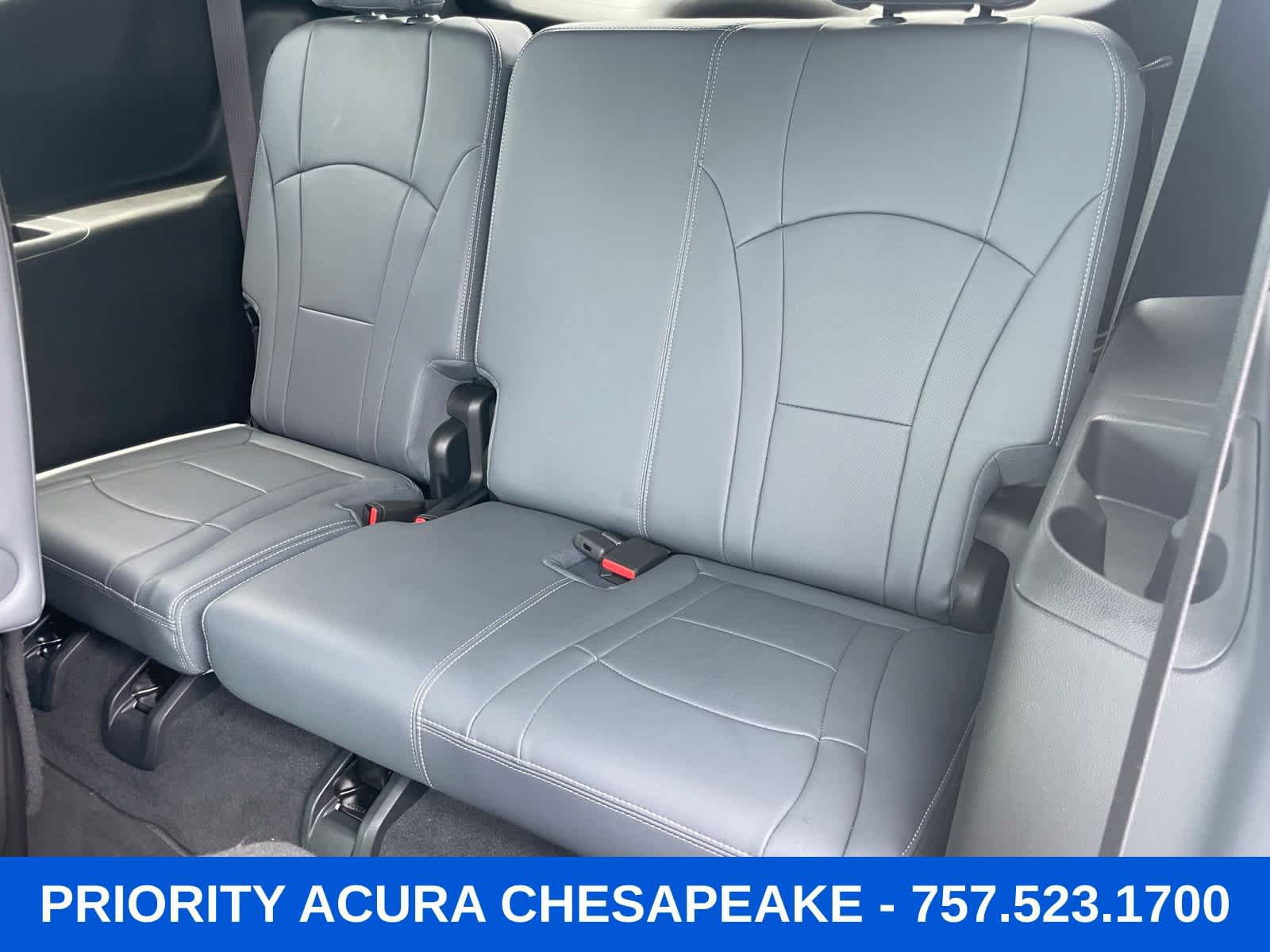 Used 2023 Buick Enclave Essence FWD image 23
