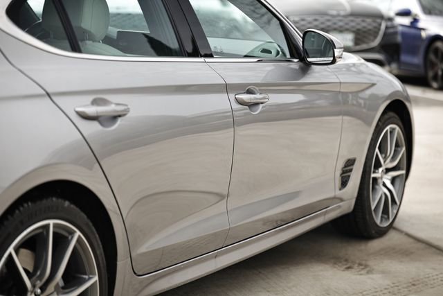 Used 2026 Genesis G70 2.5T image 8