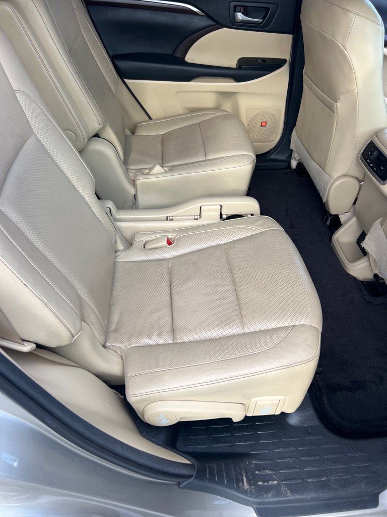 Used 2014 Toyota Highlander Limited AWD/4WD image 17