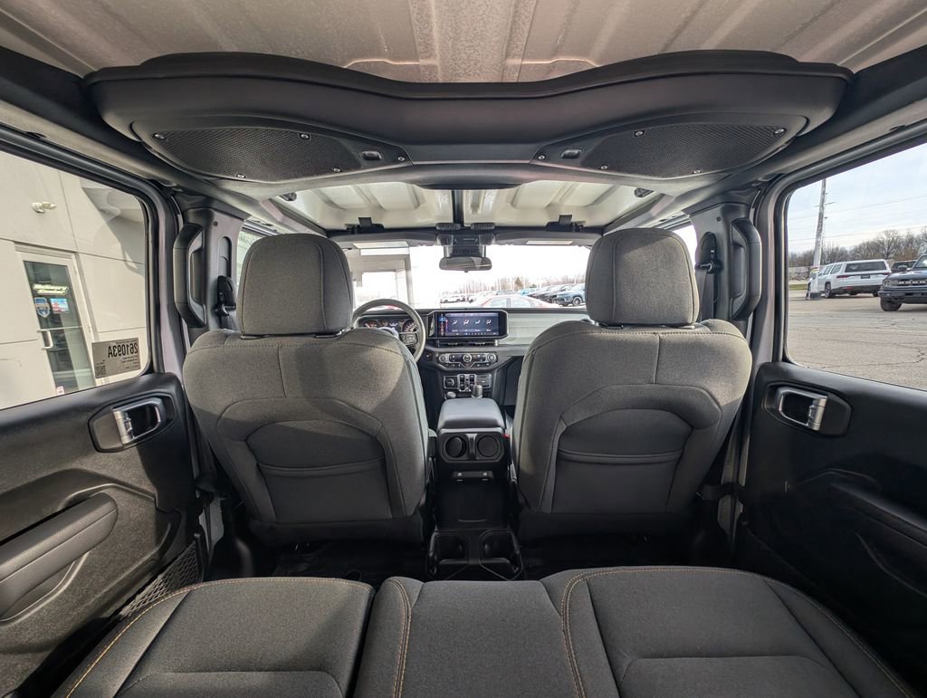 Used 2024 Jeep Wrangler Sport S image 20