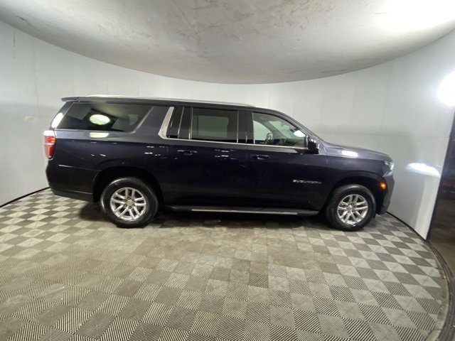 Used 2024 Chevrolet Suburban LT image 4