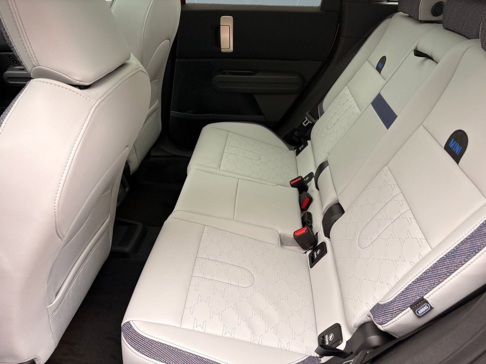 New 2026 MINI Cooper Countryman S w/ Comfort Package Max image 15