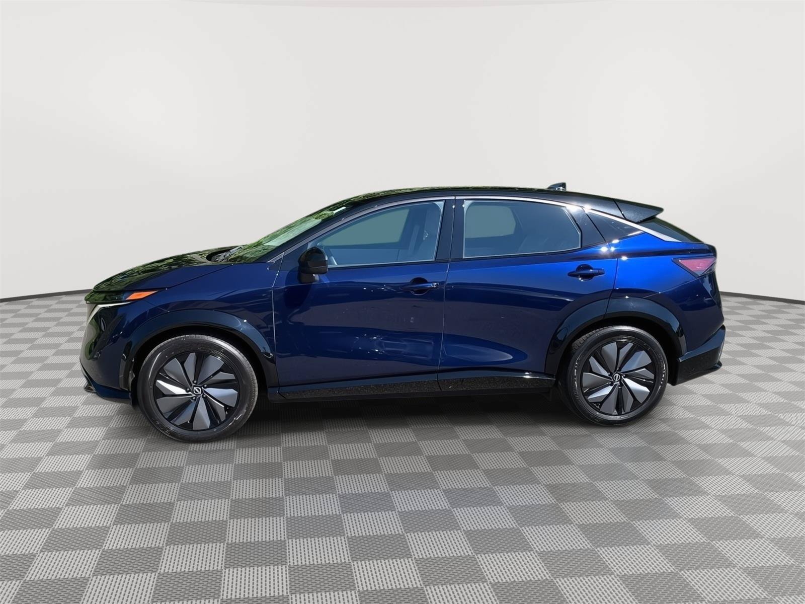 Certified 2024 Nissan Ariya AWD image 2