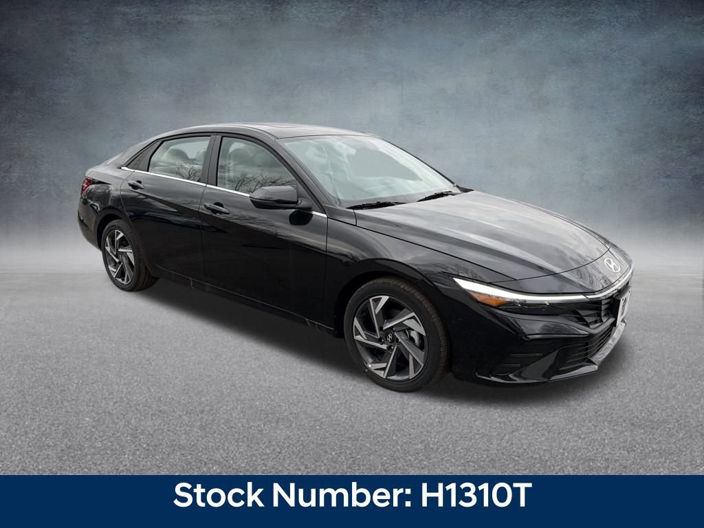 New 2025 Hyundai Elantra Limited image 7