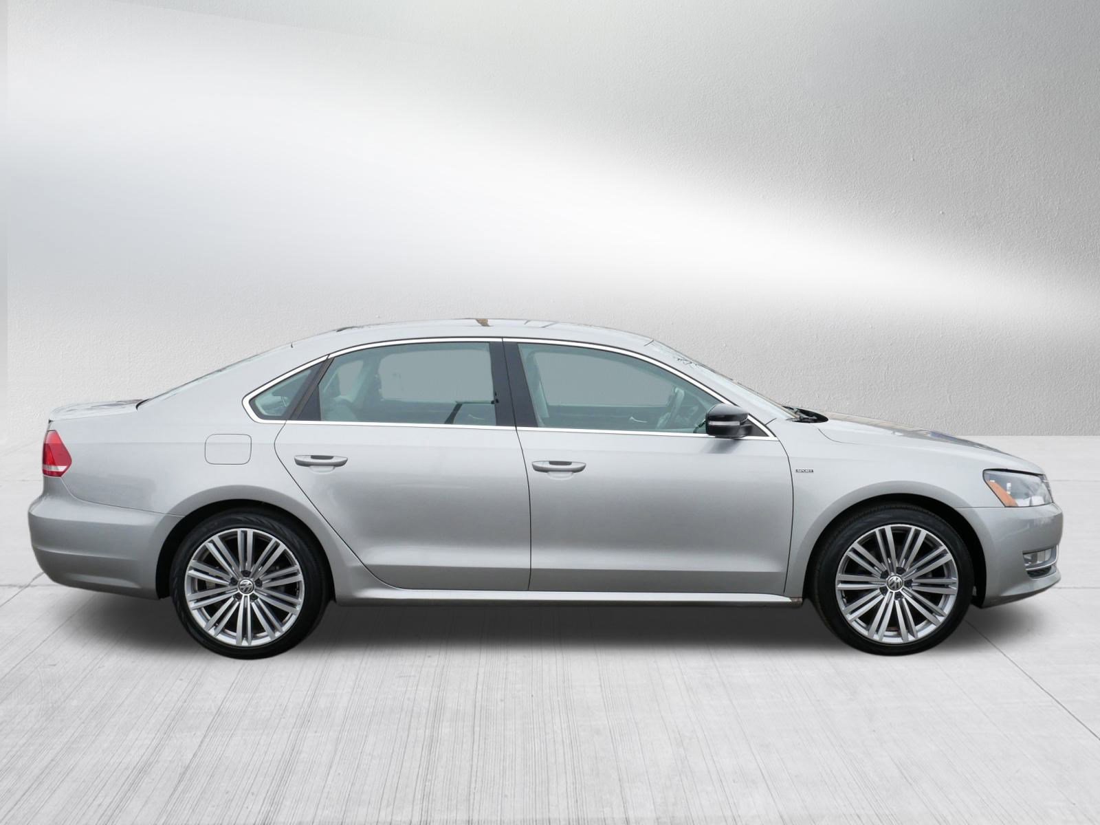 Used 2014 Volkswagen Passat 1.8T Sport image 8