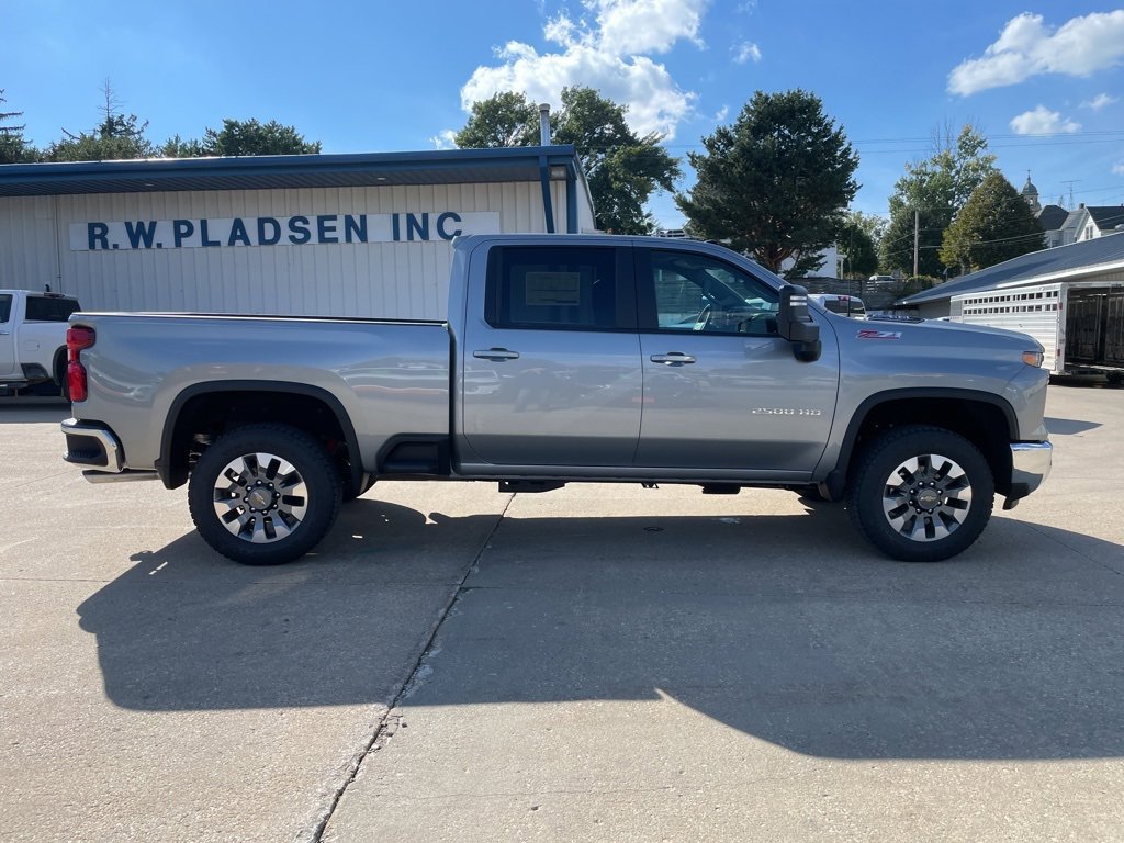 New 2026 Chevrolet Silverado 2500 LT w/ All Star Edition image 16