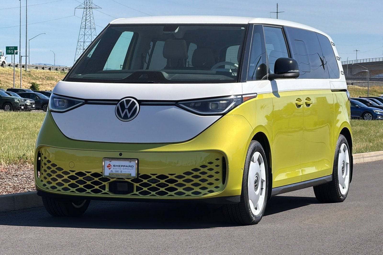 New 2025 Volkswagen ID. Buzz 1st Edition AWD/4WD image 7