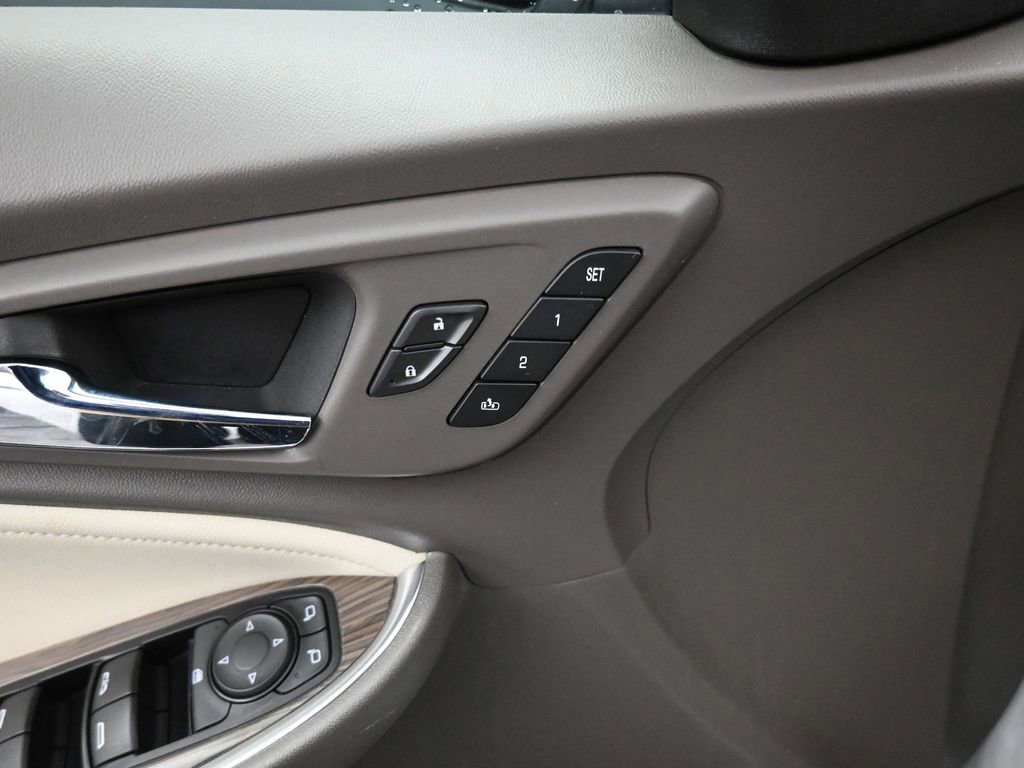 Used 2024 Chevrolet Malibu LT image 30