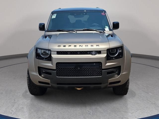 New 2026 Land Rover Defender 110 OCTA AWD/4WD image 2