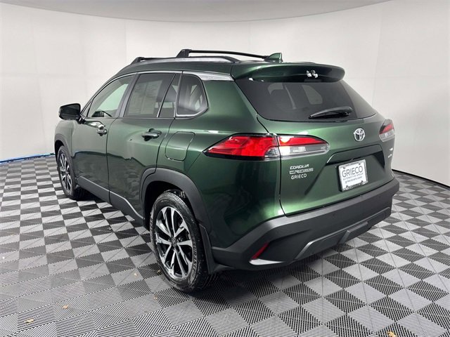 Used 2024 Toyota Corolla Cross XLE image 6