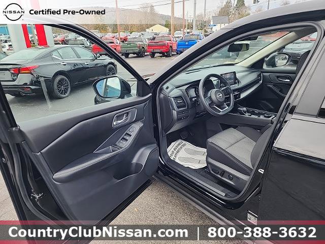 Certified 2024 Nissan Rogue SV image 10
