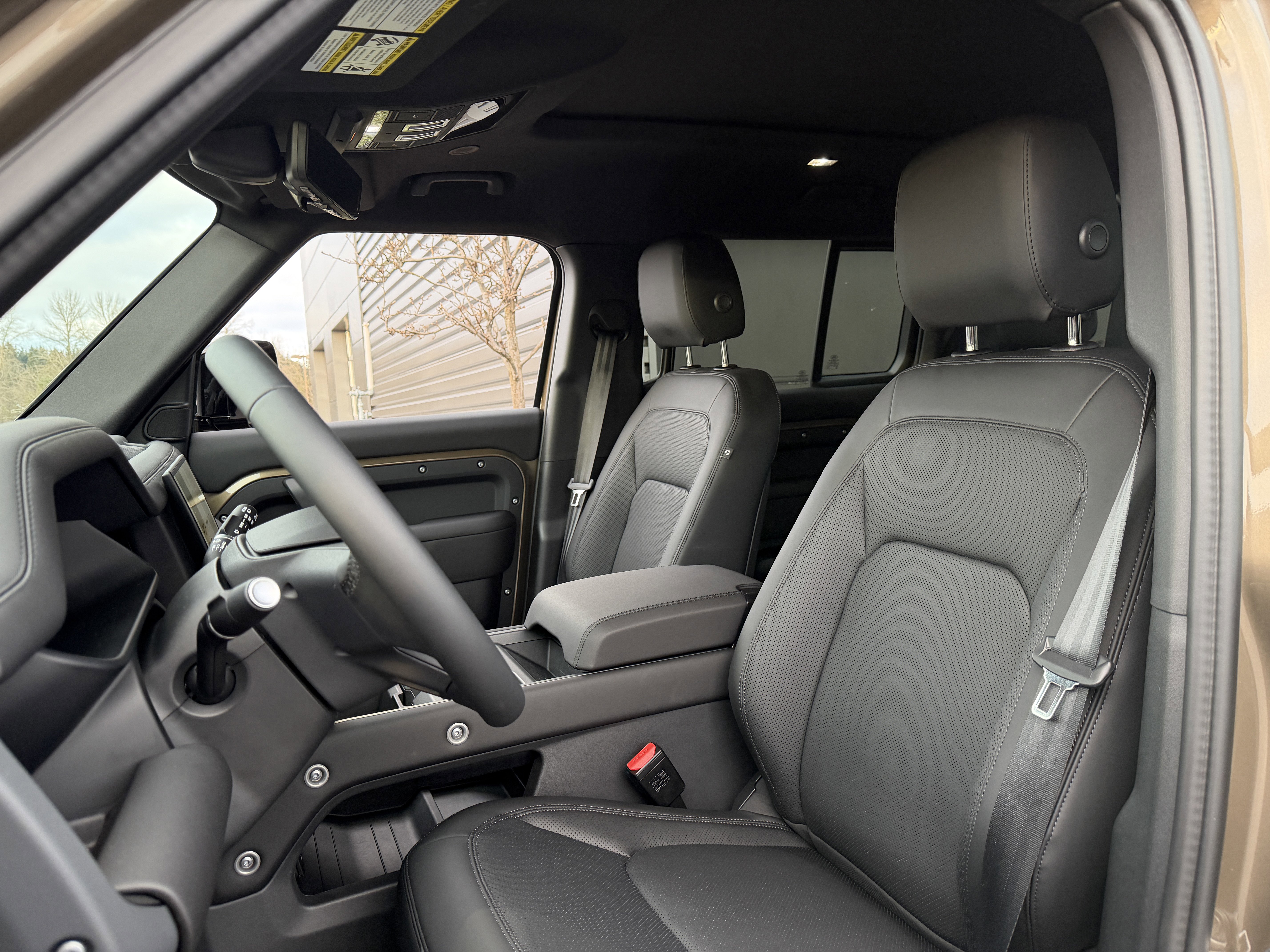 Certified 2025 Land Rover Defender 110 X-Dynamic SE image 20