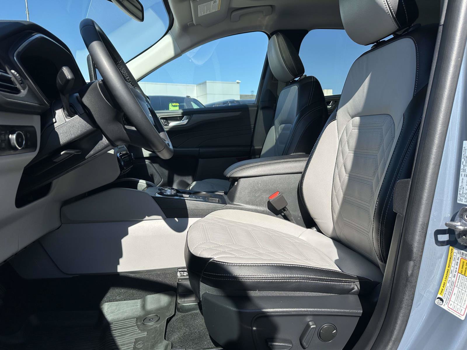 Used 2024 Ford Escape SE w/ PHEV Premium Package FWD image 22