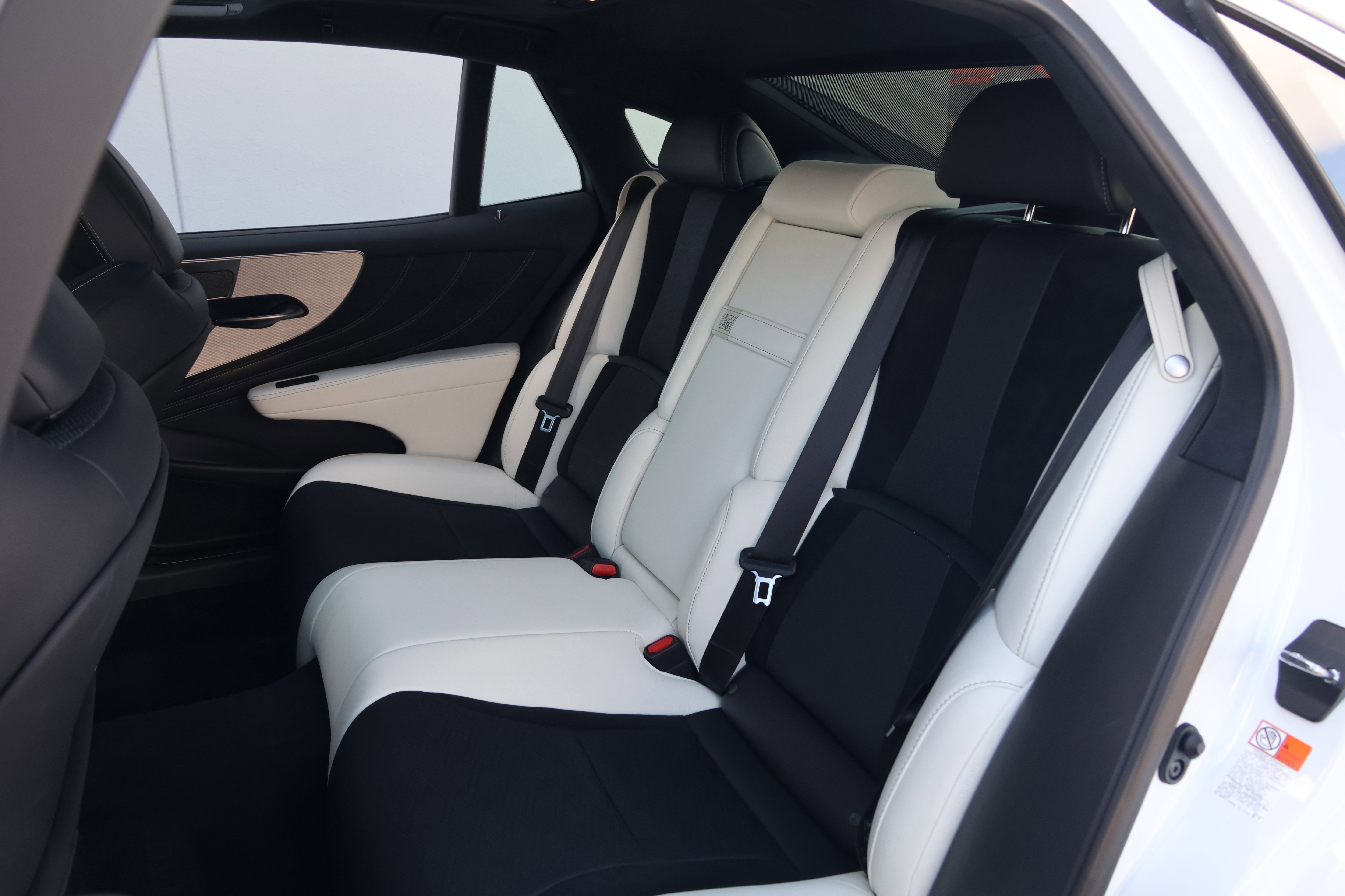 Certified 2024 Lexus LS 500 F Sport image 35