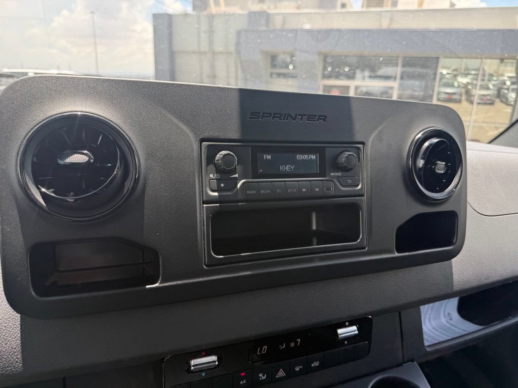 Used 2026 Mercedes-Benz Sprinter 2500 image 18
