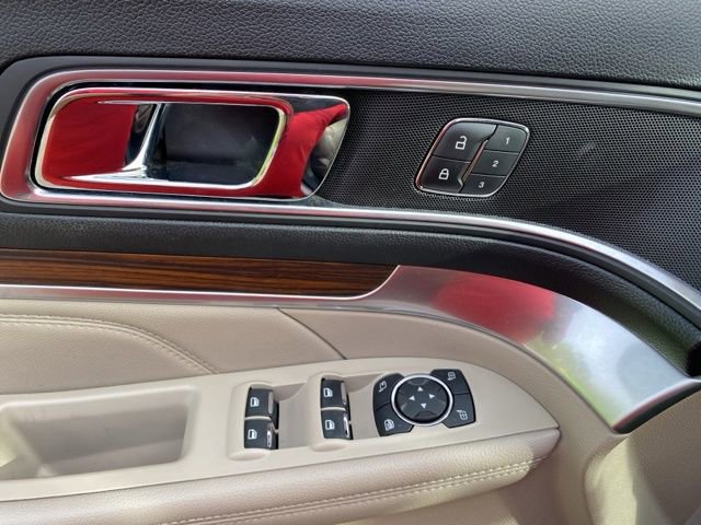 Used 2018 Ford Explorer Limited w/ Equipment Group 301A image 17