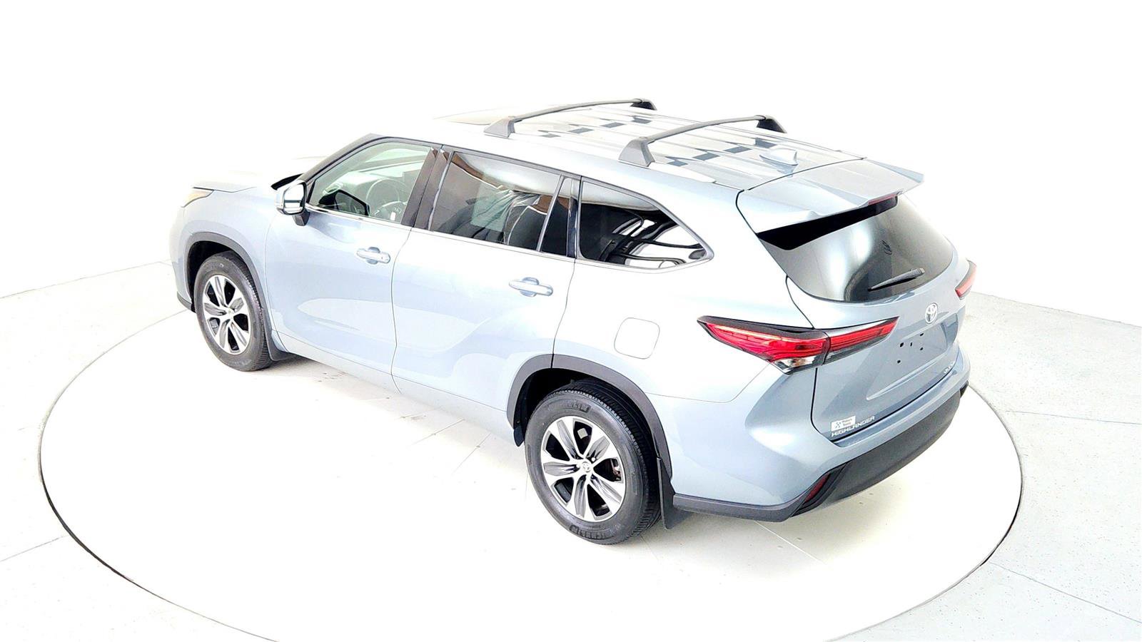 Certified 2020 Toyota Highlander XLE image 16