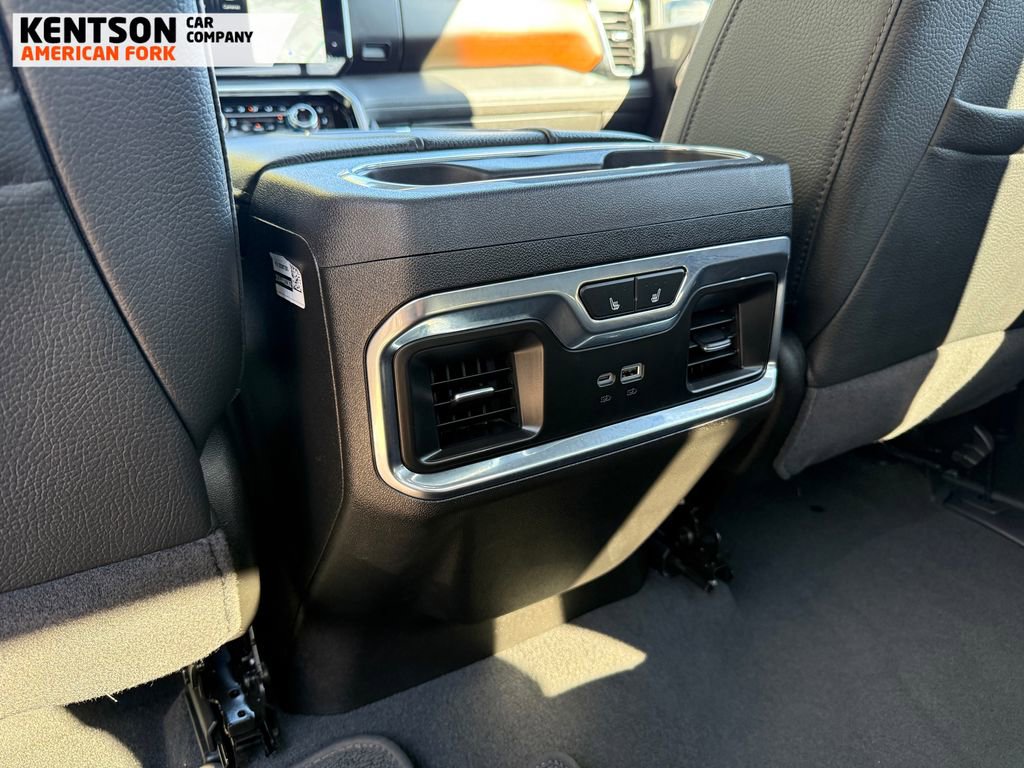Used 2025 GMC Sierra 3500 Denali image 34