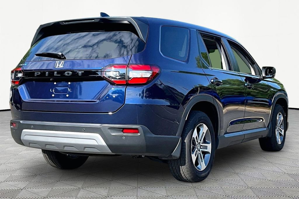 Used 2025 Honda Pilot EX-L image 6