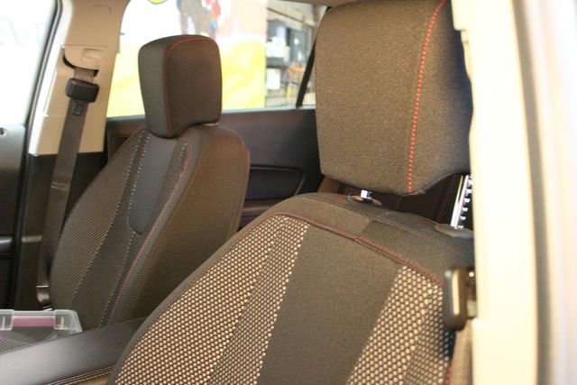 Used 2017 GMC Terrain SLE image 18