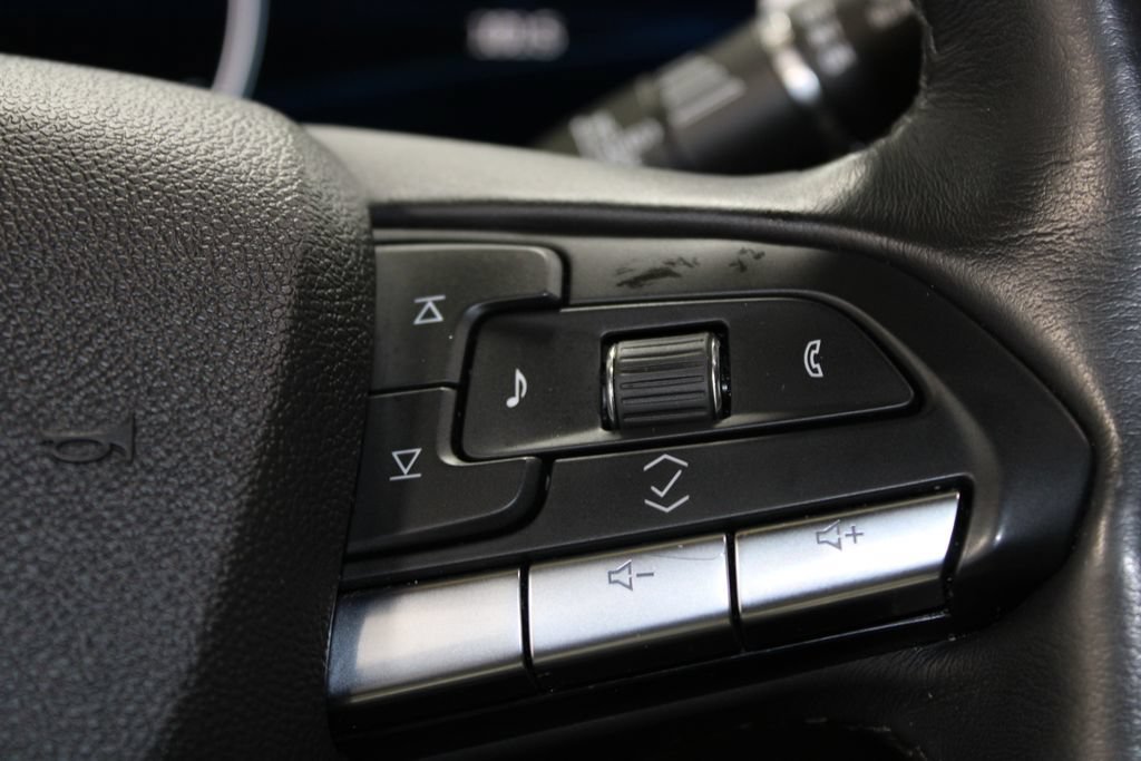 Used 2024 Cadillac XT4 Premium Luxury AWD/4WD image 46