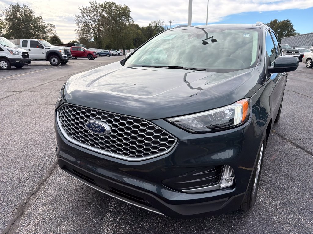 Used 2024 Ford Edge SEL w/ Convenience Package AWD/4WD image 23