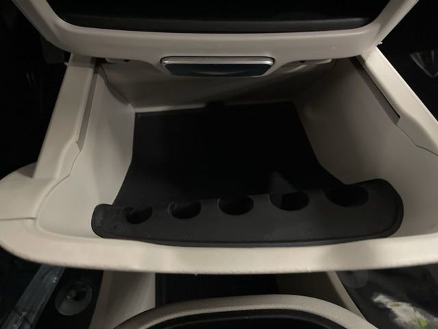 Used 2023 Chrysler Pacifica Touring-L image 47