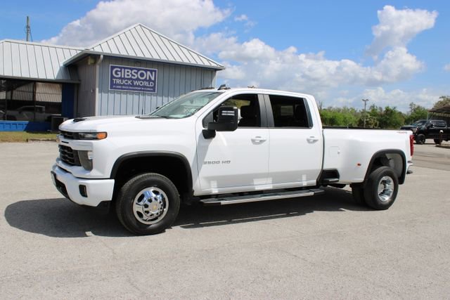 Used 2025 Chevrolet Silverado 3500 LT image 5