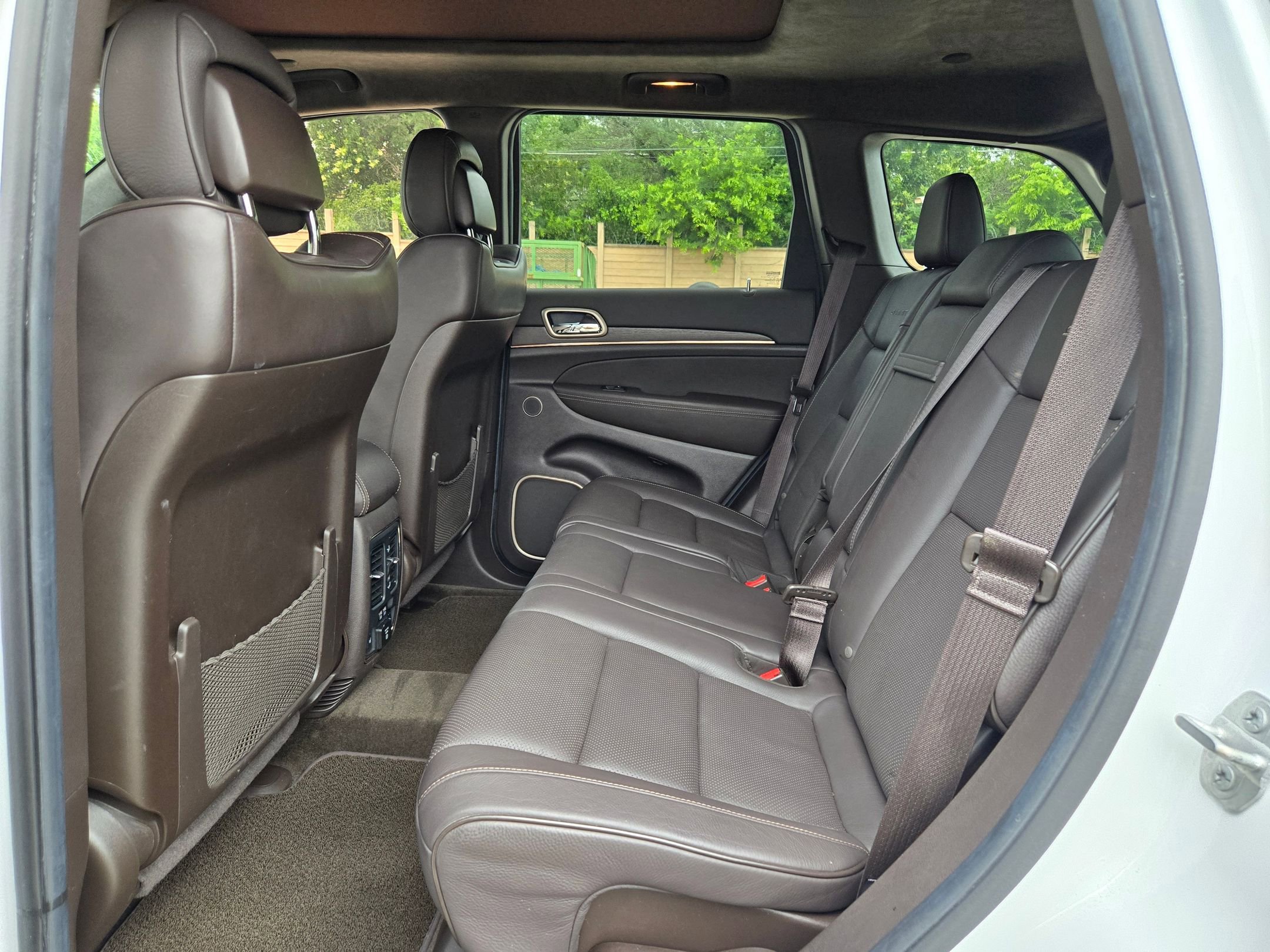 Used 2015 Jeep Grand Cherokee Summit w/ Platinum Series Group AWD/4WD image 15