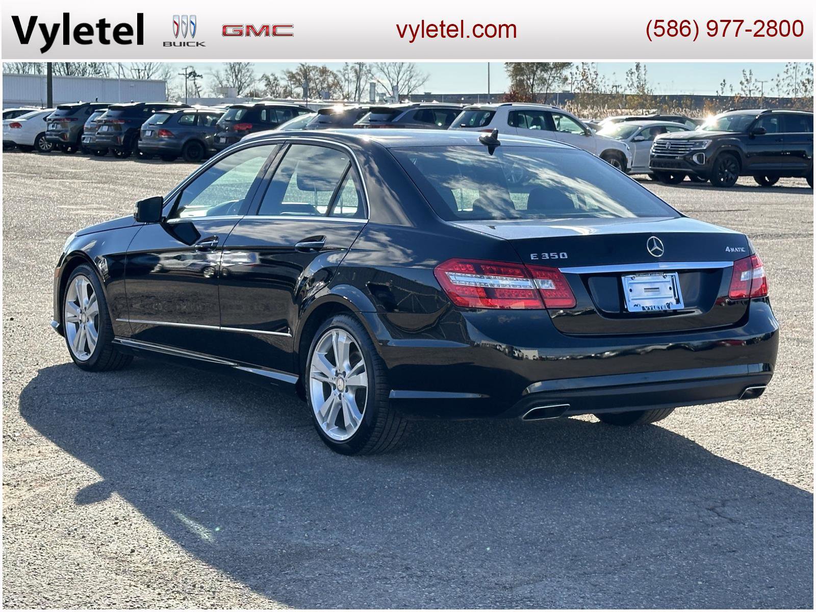 Used 2013 Mercedes-Benz E 350 4MATIC Sedan image 4