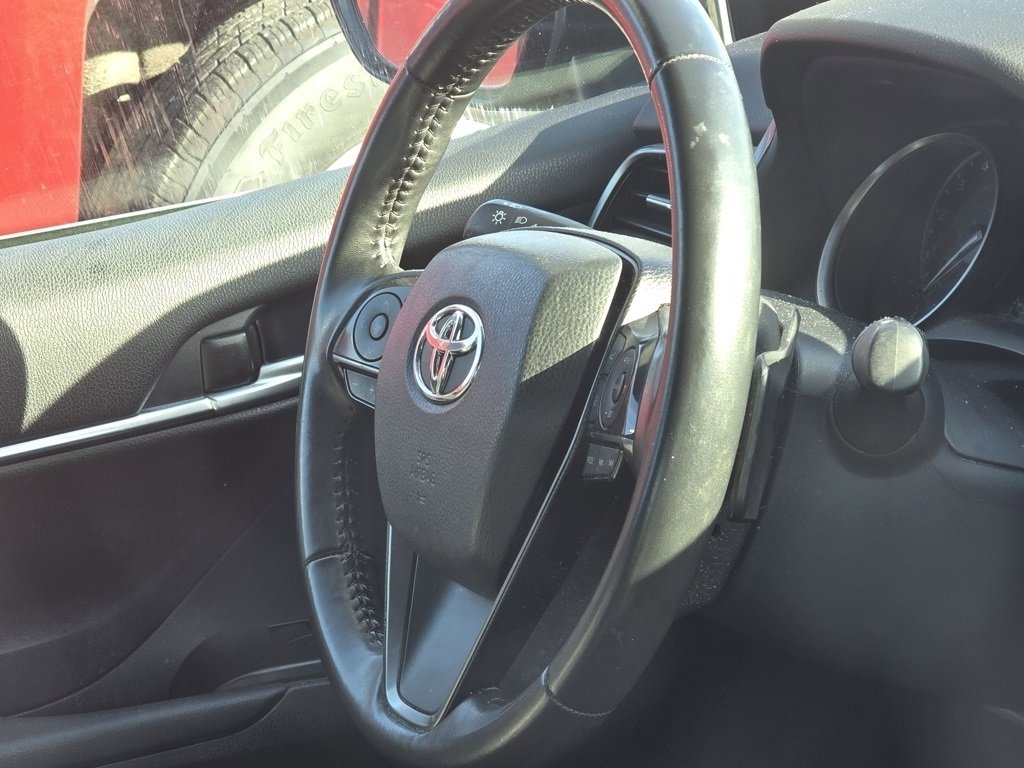 Used 2024 Toyota Camry SE image 16