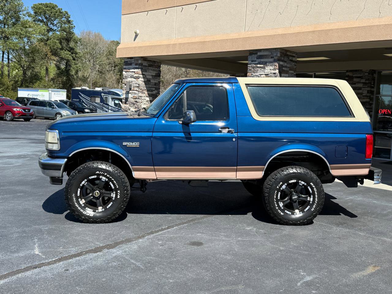Used 1995 Ford Bronco Eddie Bauer image 2